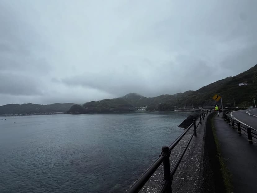 春雨の遍路道（愛南町）