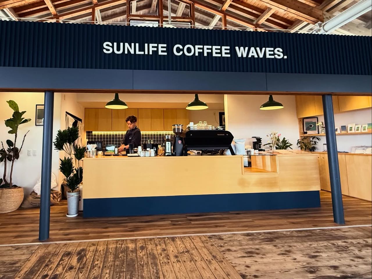 サンライフコーヒーウェーブ(SUNLIFE COFFEE WAVES.) 1